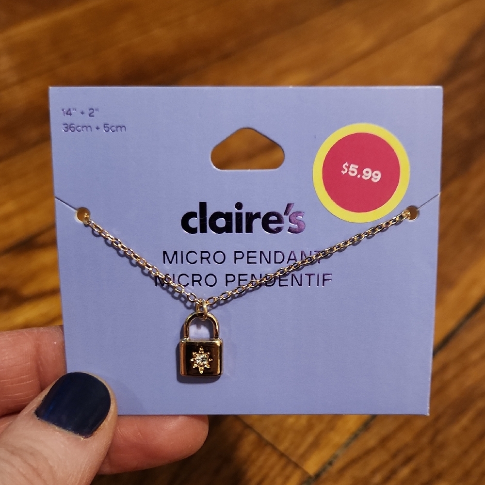 Claire's Gold Lock Pendant Necklace